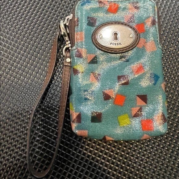 Fossil Key Per Coated Wristlet - Picture 1 of 11